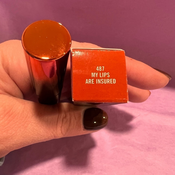Mac Love Me Liquid Lipcolor - My Lips Are Insured #487 - NWT - Picture 2 of 4